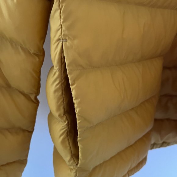 Uniqlo Kids Mustard Yellow Puffer Jacket - Picture 4 of 4